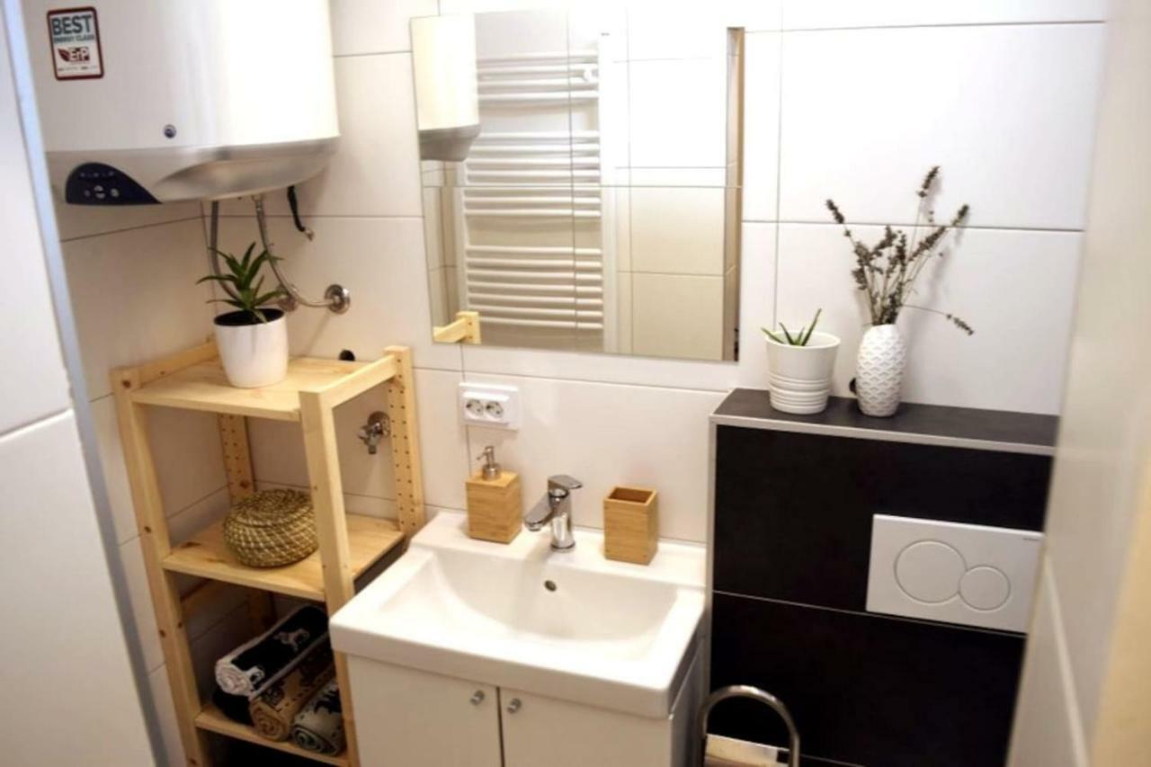 Vila Velebita, Sweet Cozy Appartement :) ซาเกร็บ ภายนอก รูปภาพ
